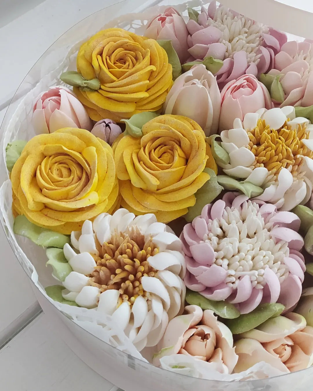 Box okrągły (mix) 25cm