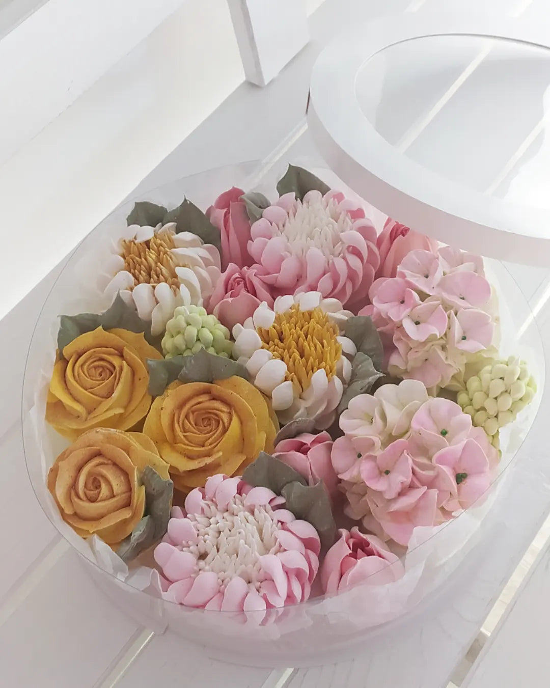 Box okrągły (mix) 25cm