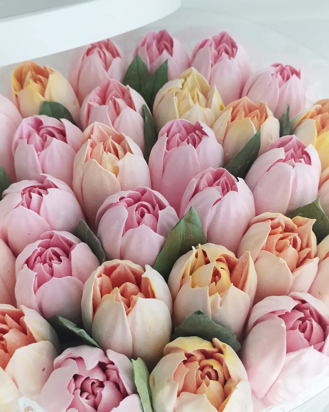 Box okrągły (tulipany) 25cm