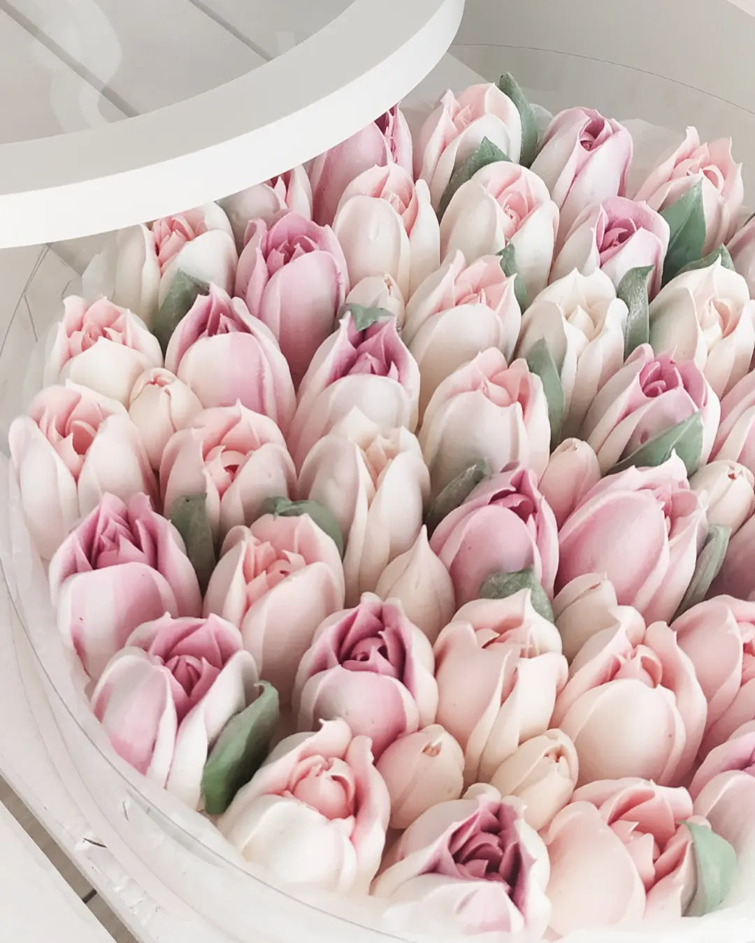 Box okrągły (tulipany) 25cm