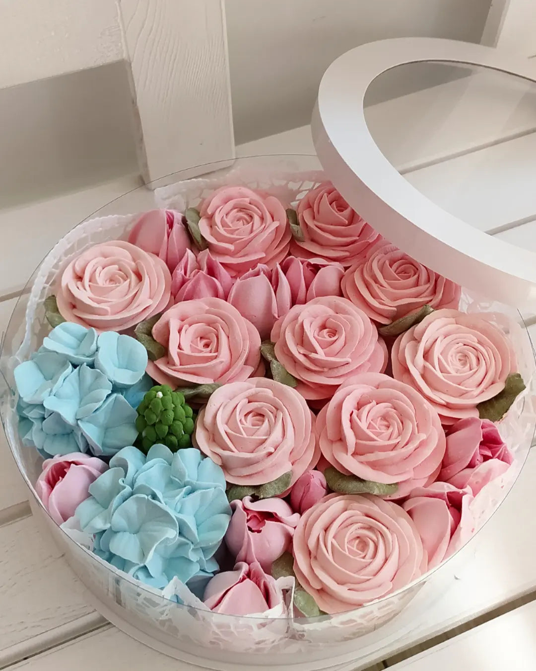 Box okrągły (mix) 25cm