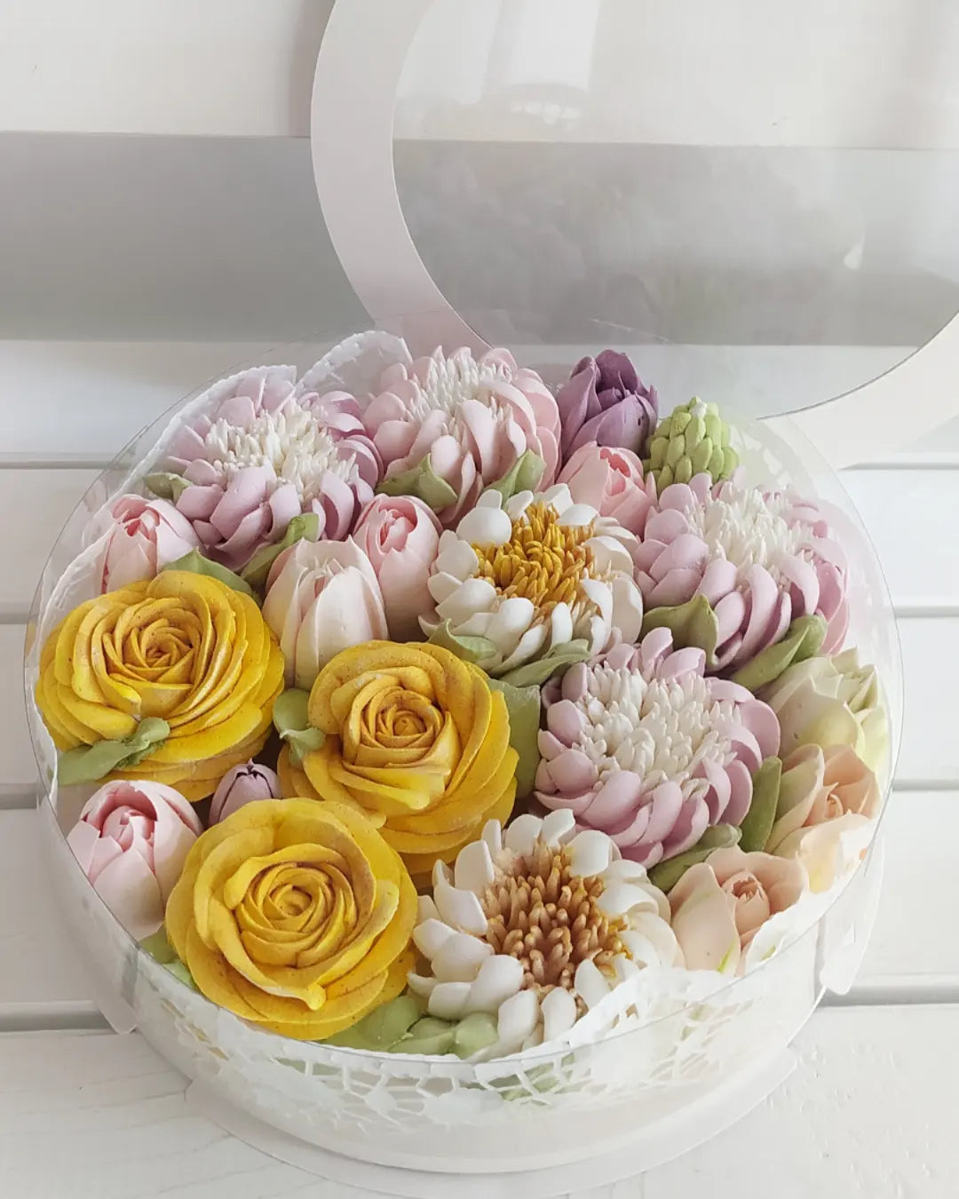 Box okrągły (mix) 25cm