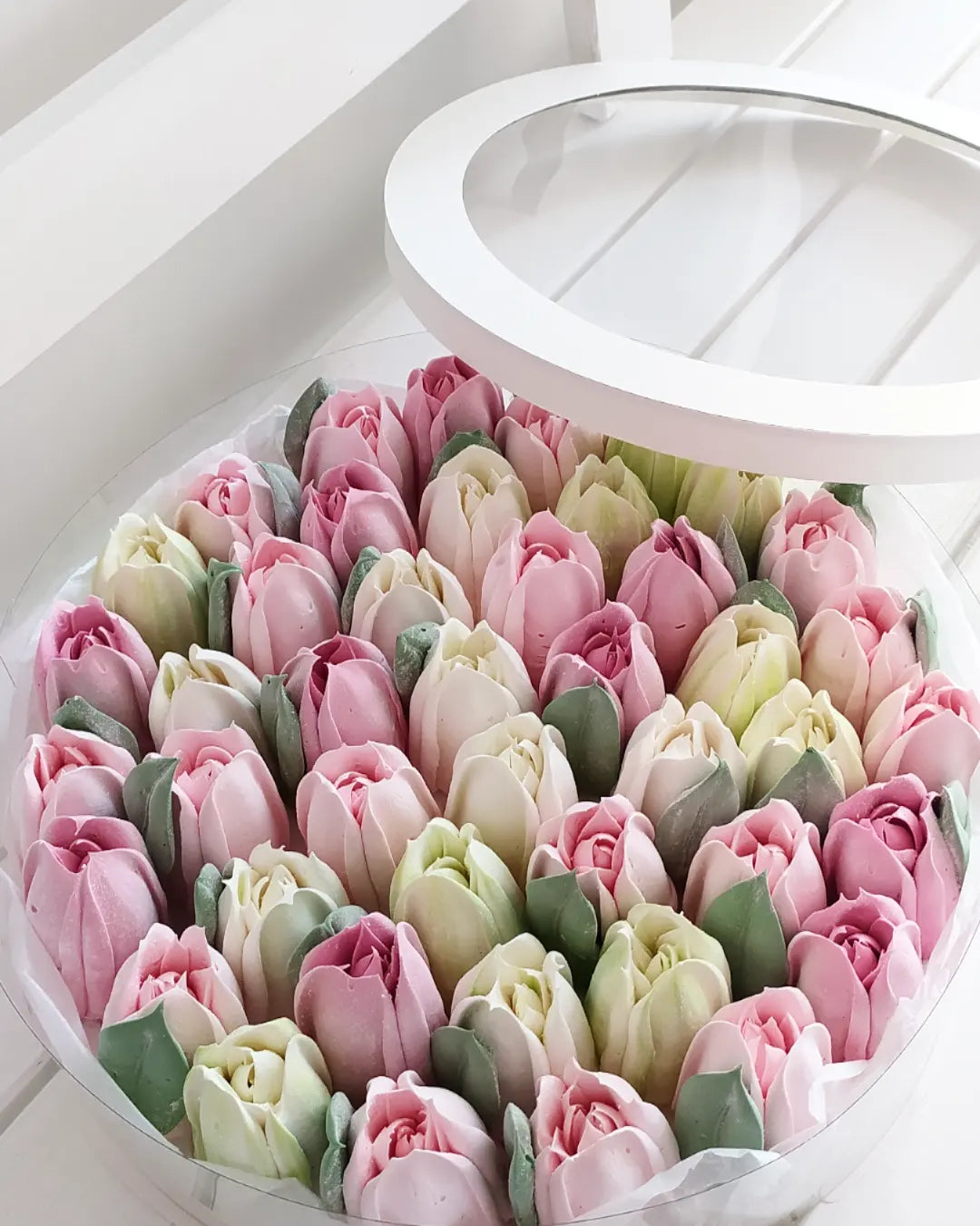 Box okrągły (tulipany) 25cm