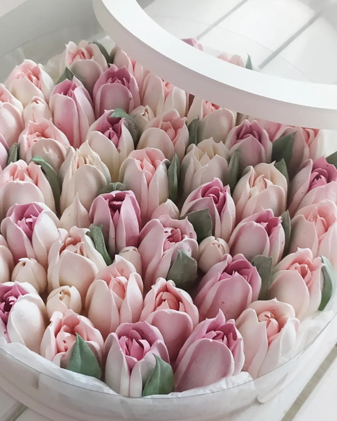 Box okrągły (tulipany) 25cm