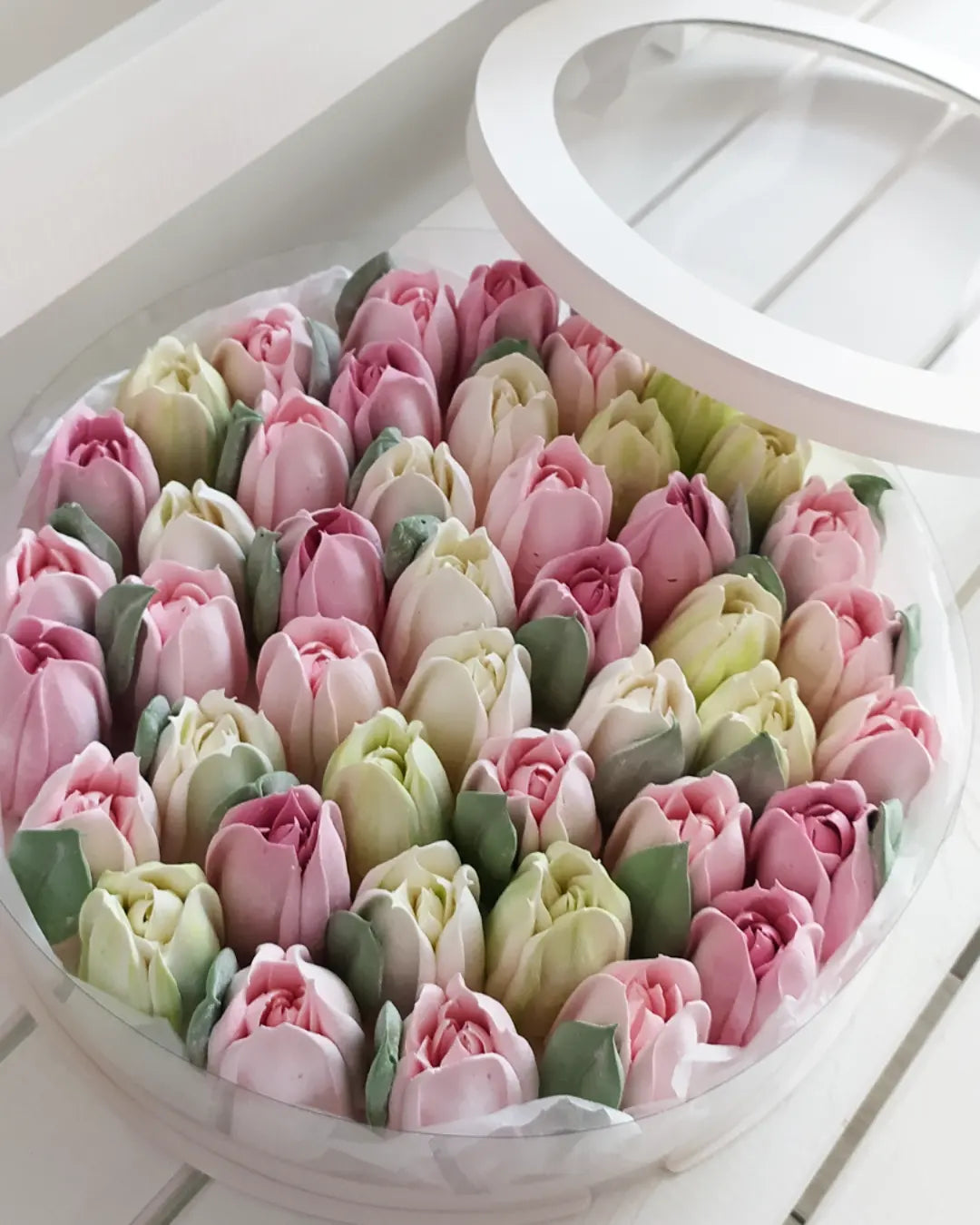 Box okrągły (tulipany) 25cm