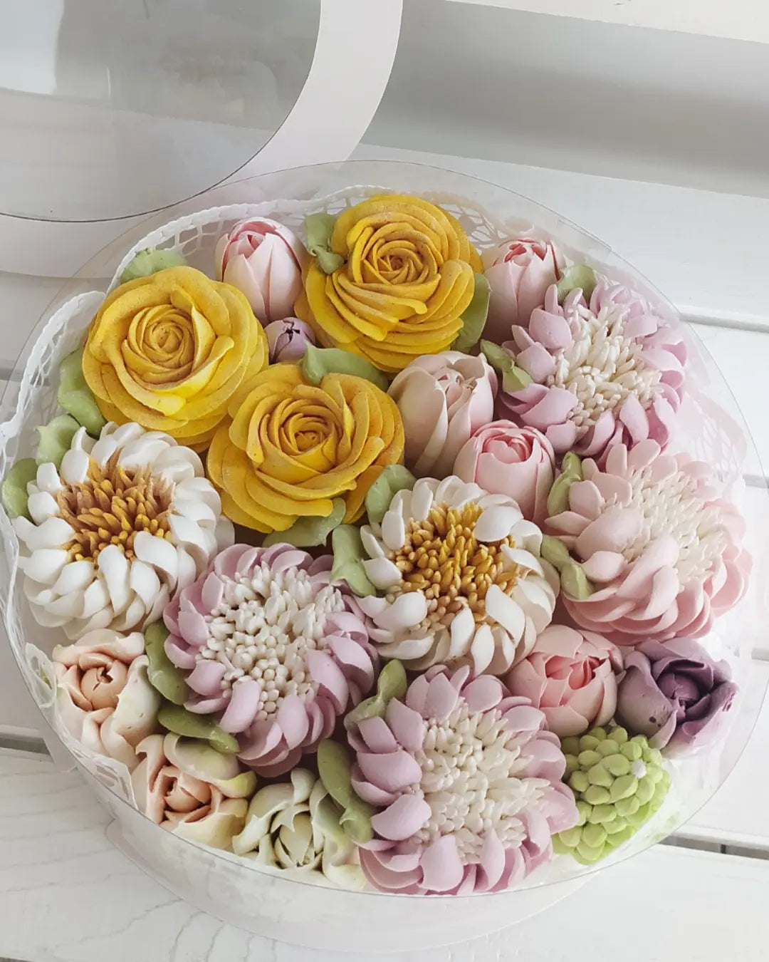 Box okrągły (mix) 25cm