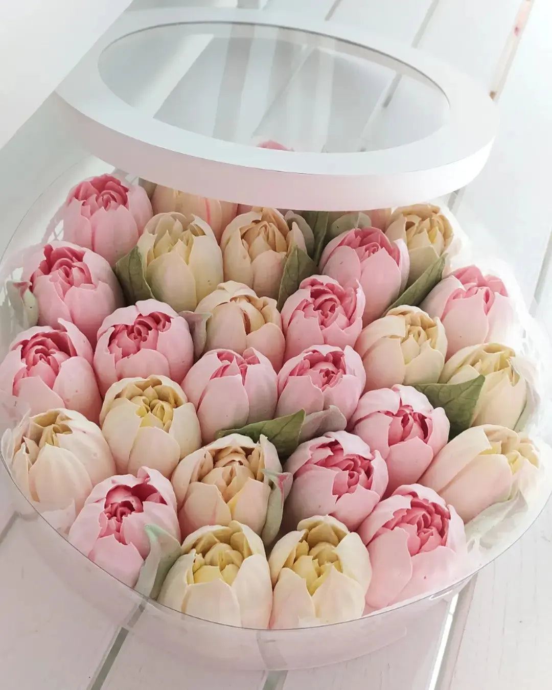 Box okrągły (tulipany) 25cm