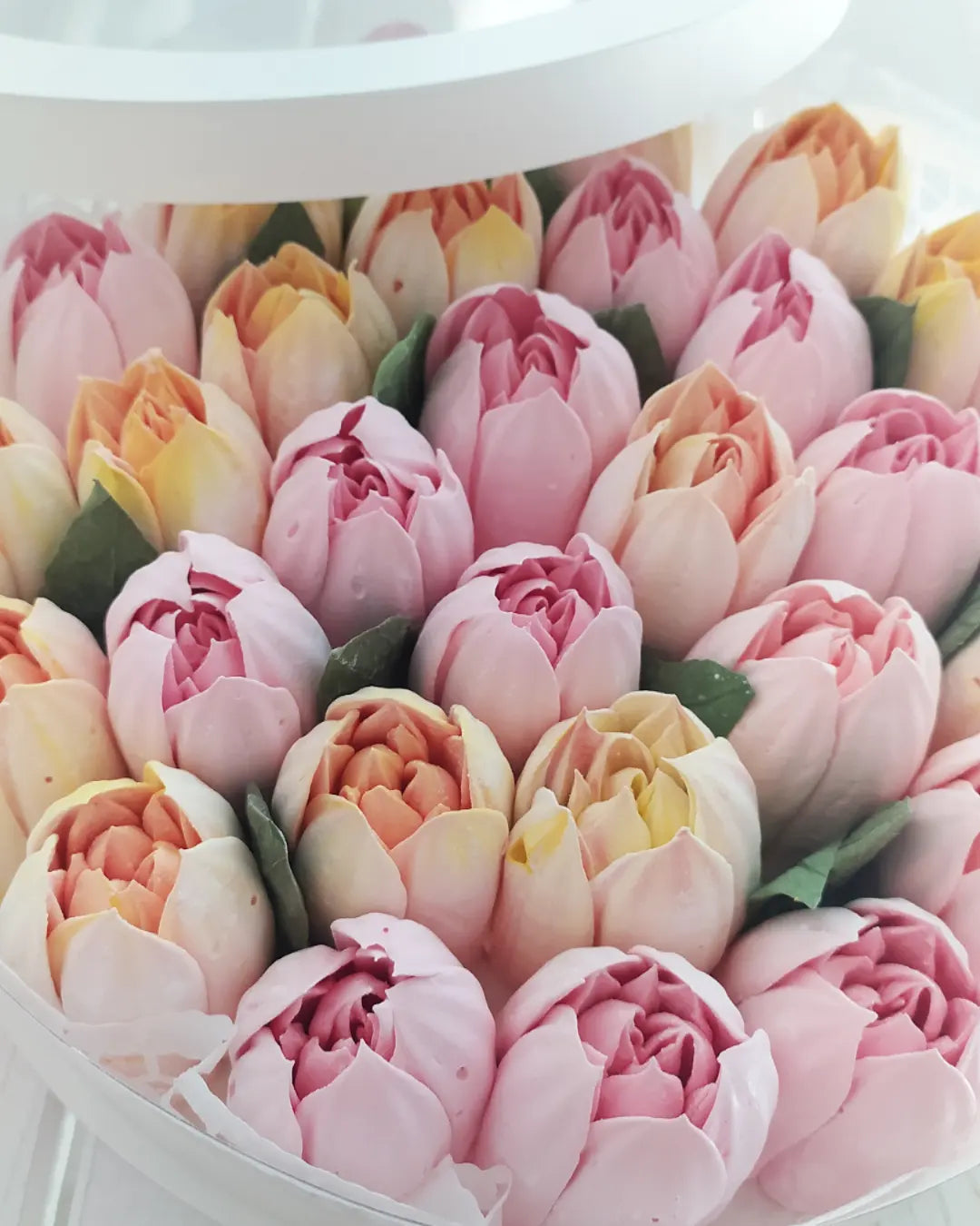 Box okrągły (tulipany) 25cm