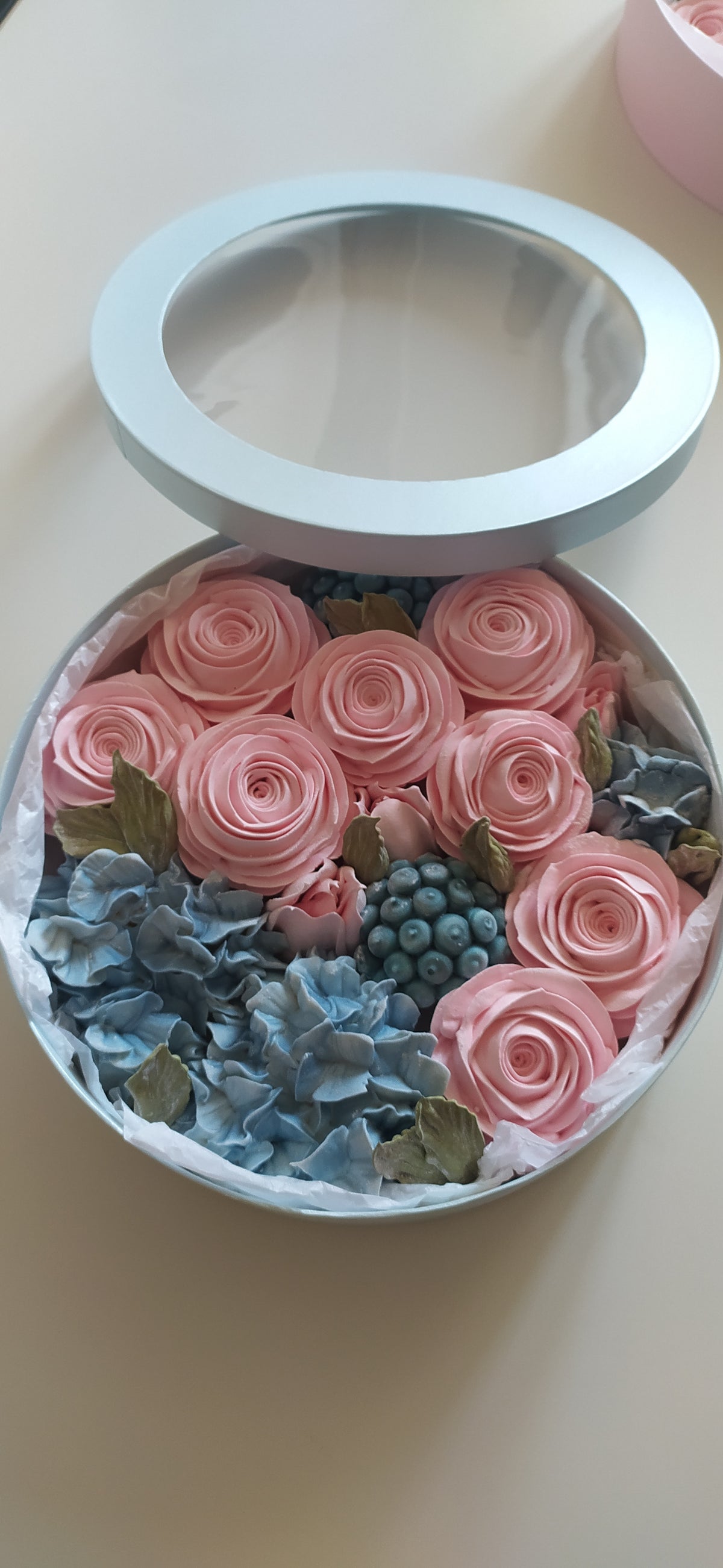 Box okrągły (mix) 25cm