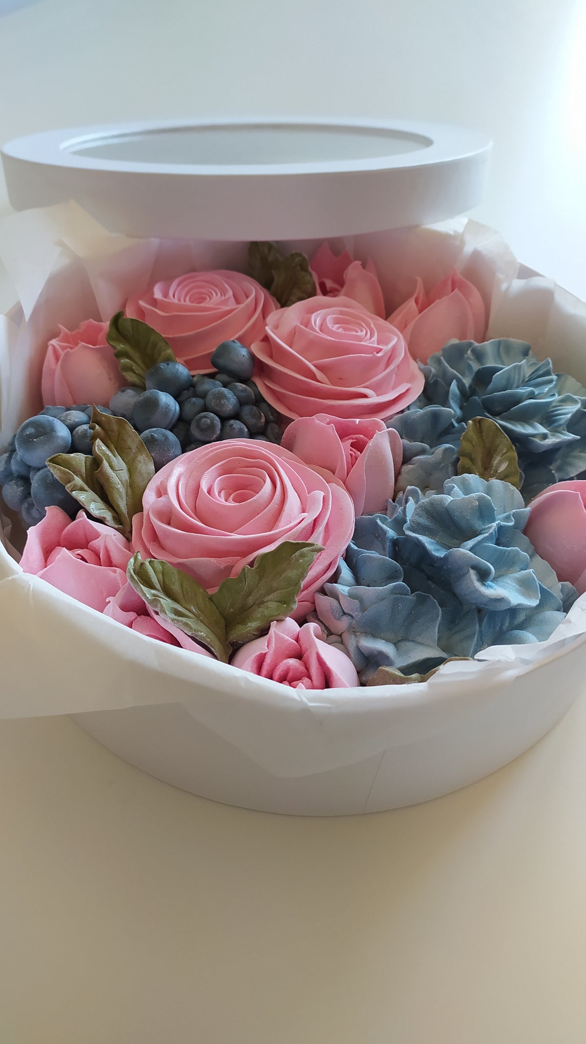 Box okrągły (mix) 20cm
