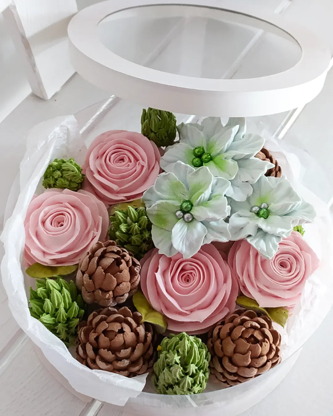 Box okrągły świąteczny 20cm