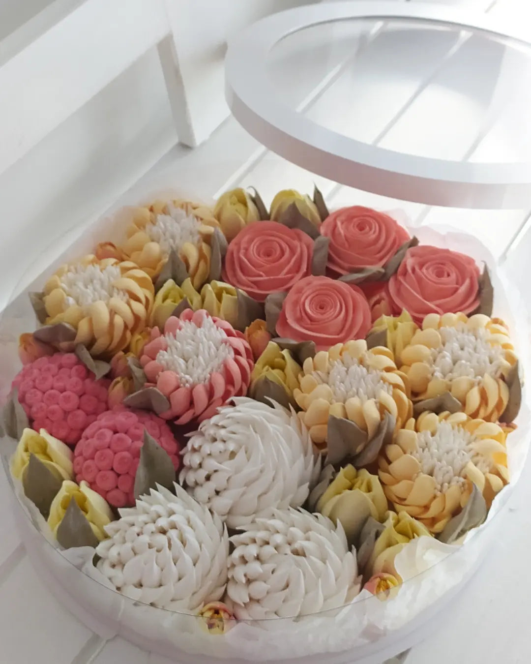 Box okrągły (mix) 30cm